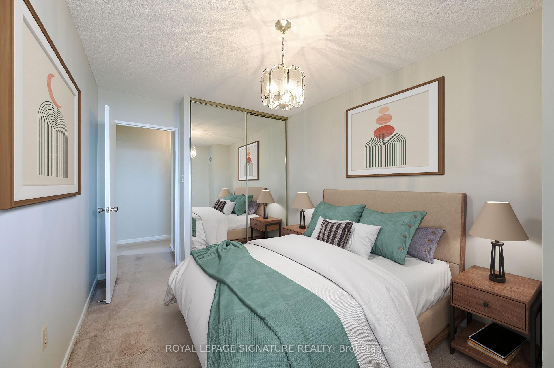 3 Bedrooms Condo at 812 Burnhamthorpe,  Toronto For sale