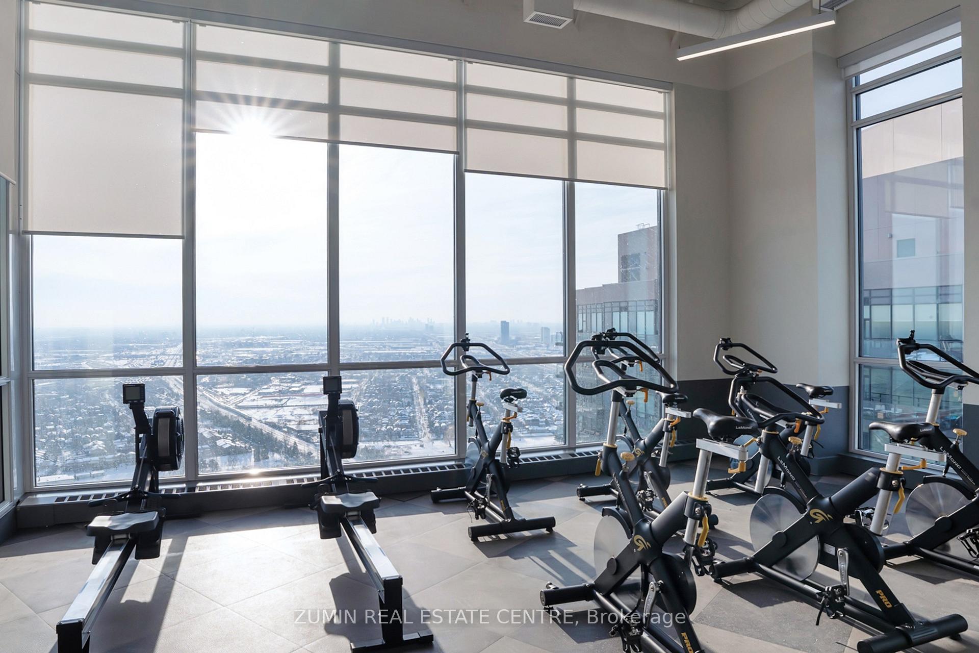 3 Bedrooms Condo at 10 Park Lawn, Toronto For sale