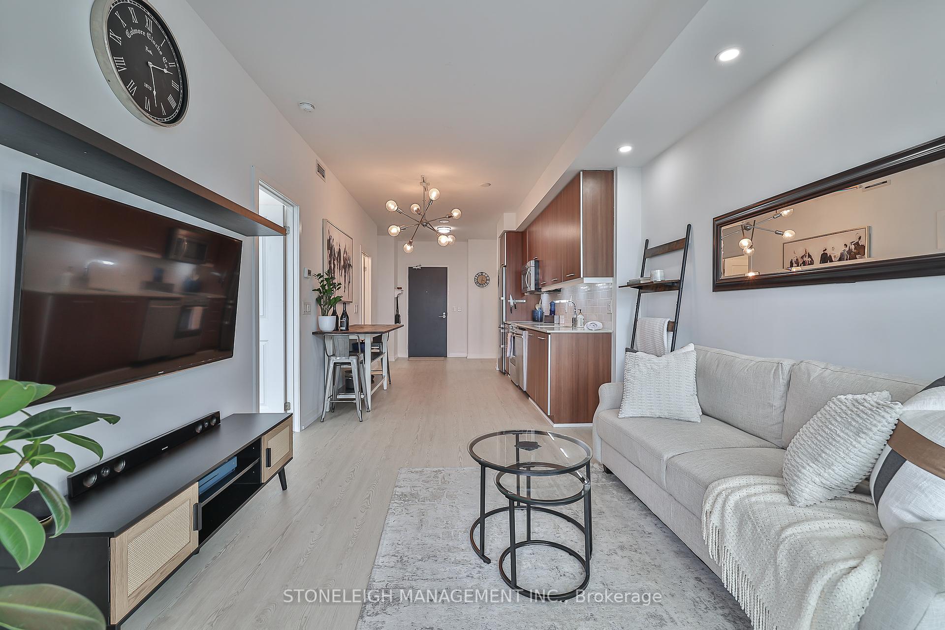 2 Bedrooms Condo at 105 George, Toronto For sale