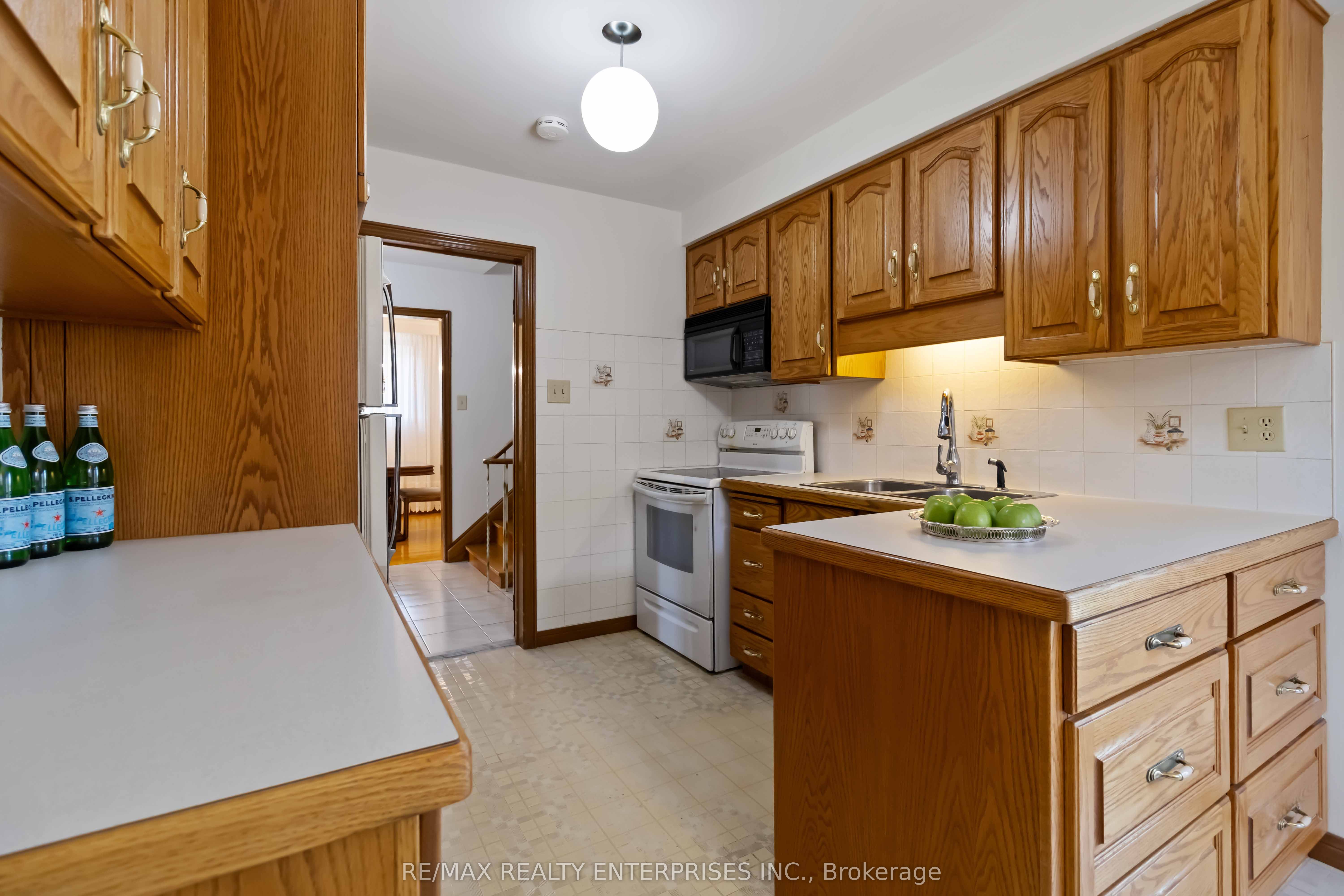 720 Eversley Drive
