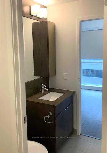 2 Bedrooms Condo at 89 Dunfield,  Toronto For sale
