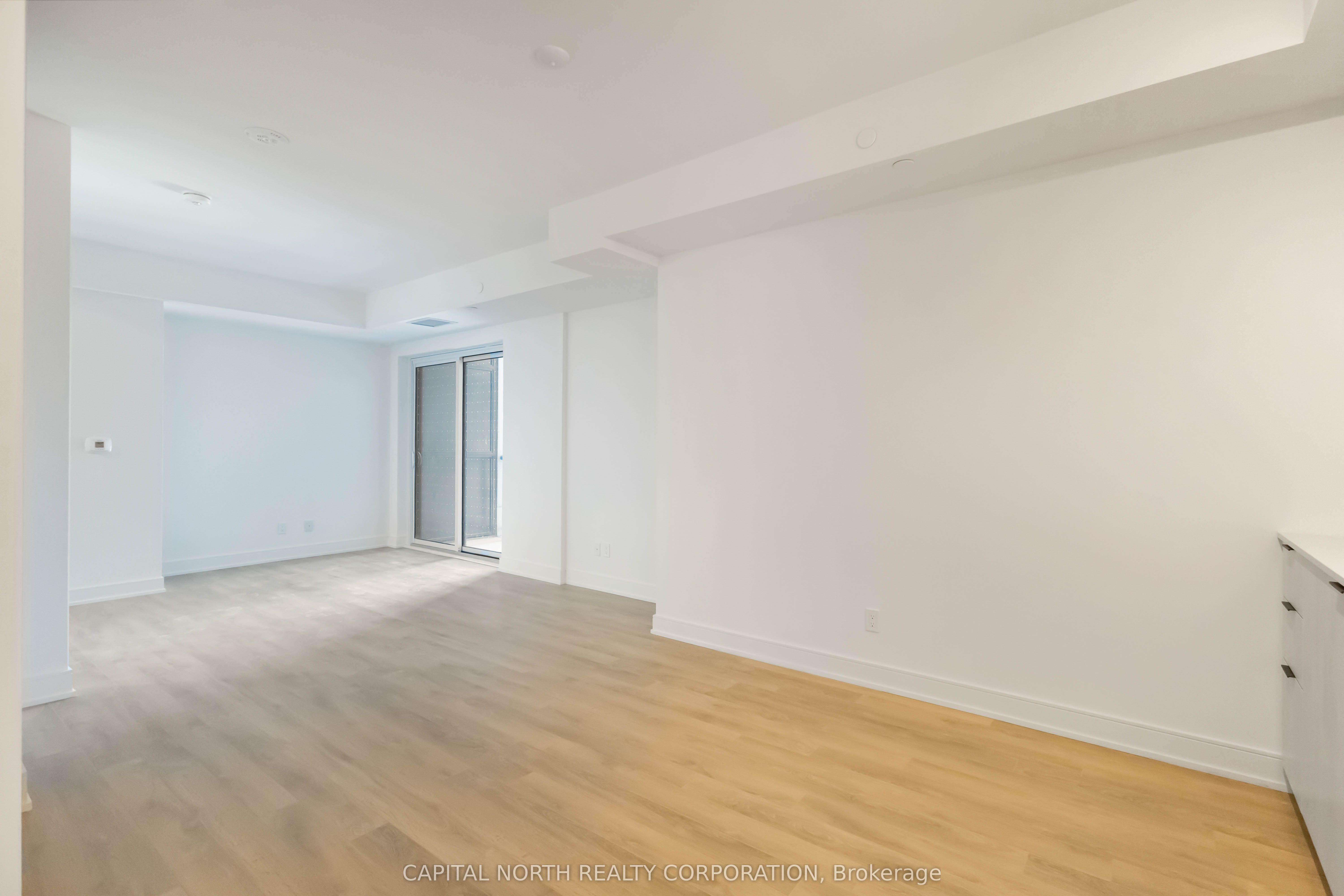 1350 Ellesmere Road, #527