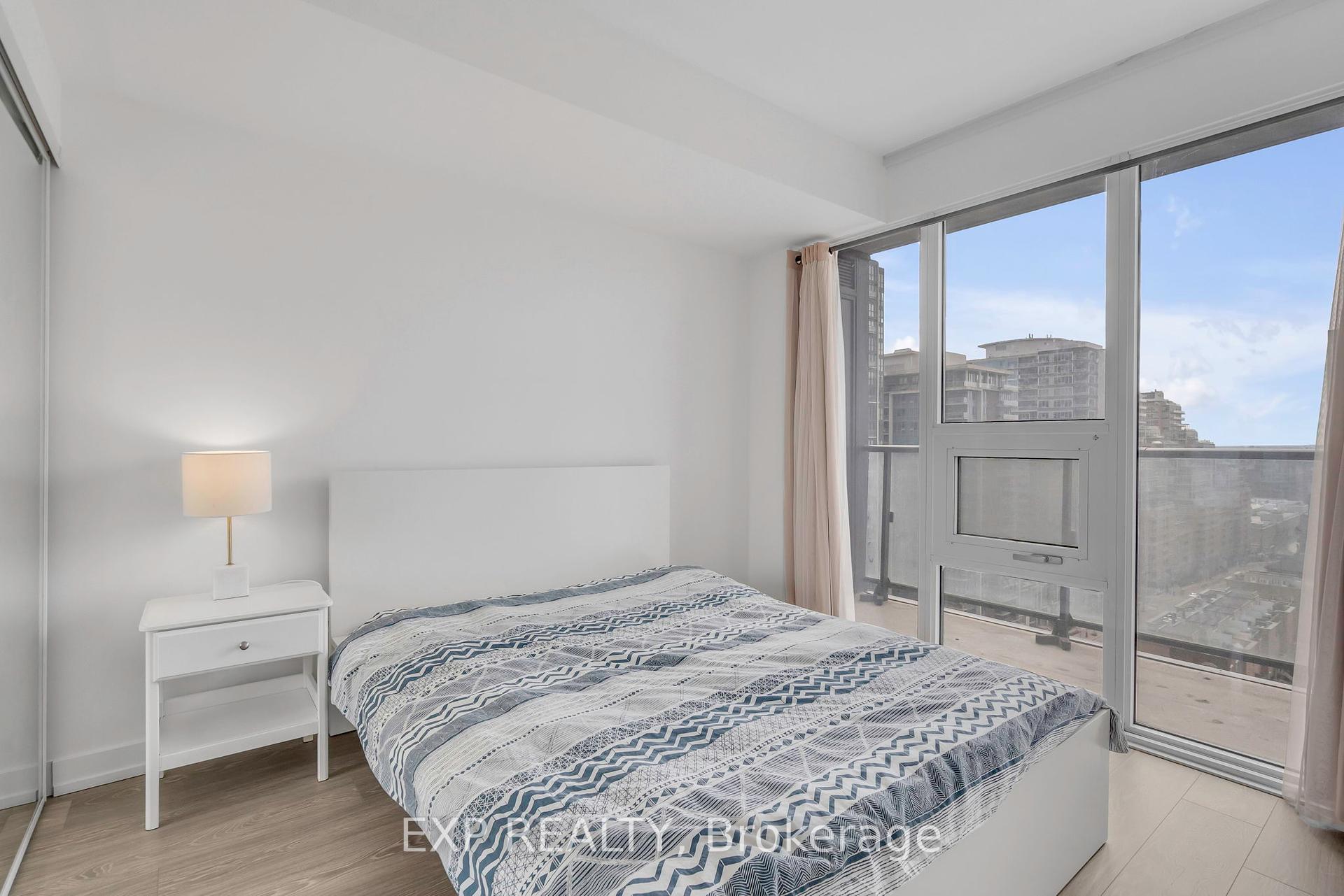 2 Bedrooms Condo at 19 Western Battery, Toronto For sale