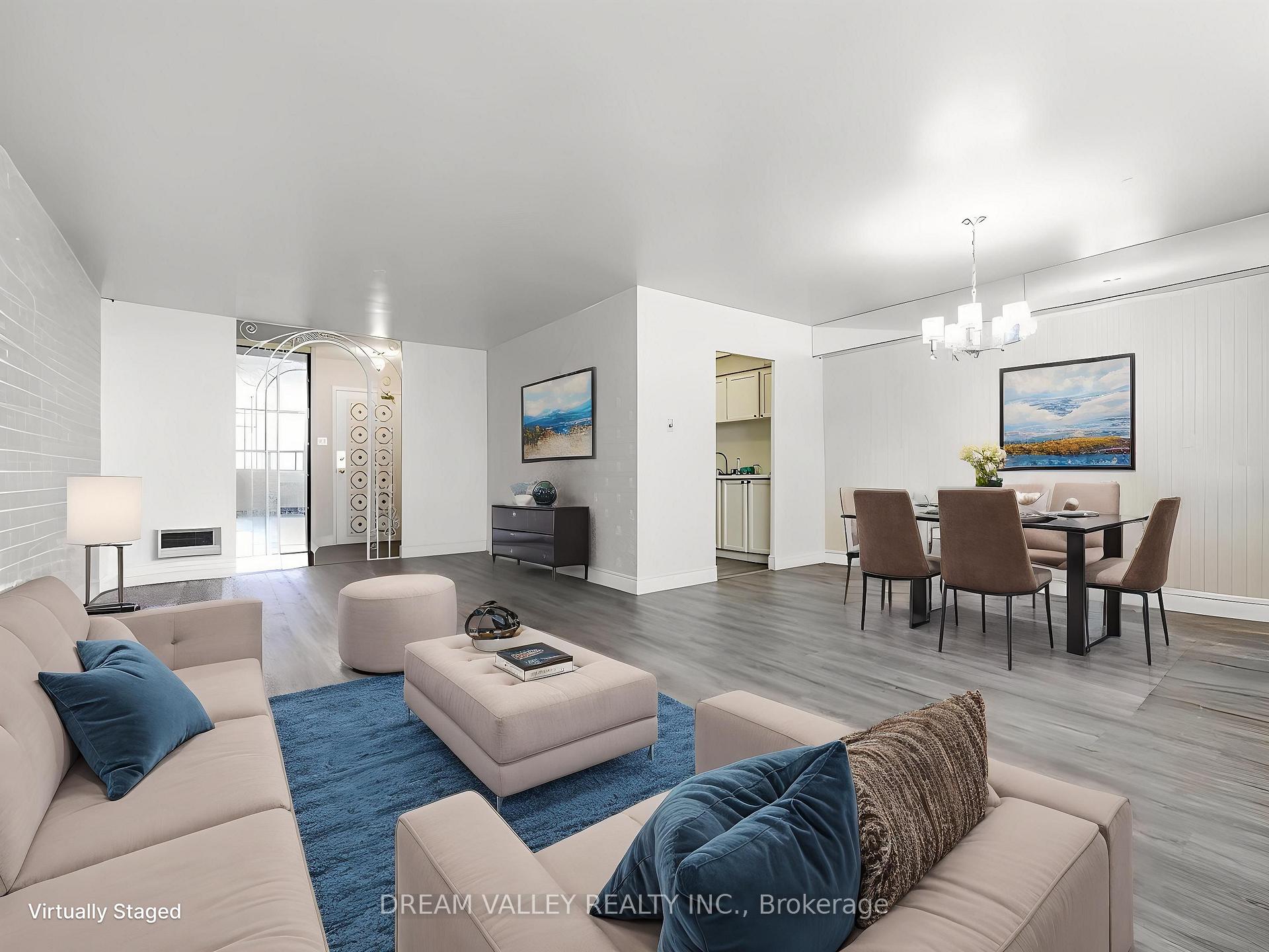 3 Bedrooms Condo at 3420 EGLINTON,  Toronto For sale