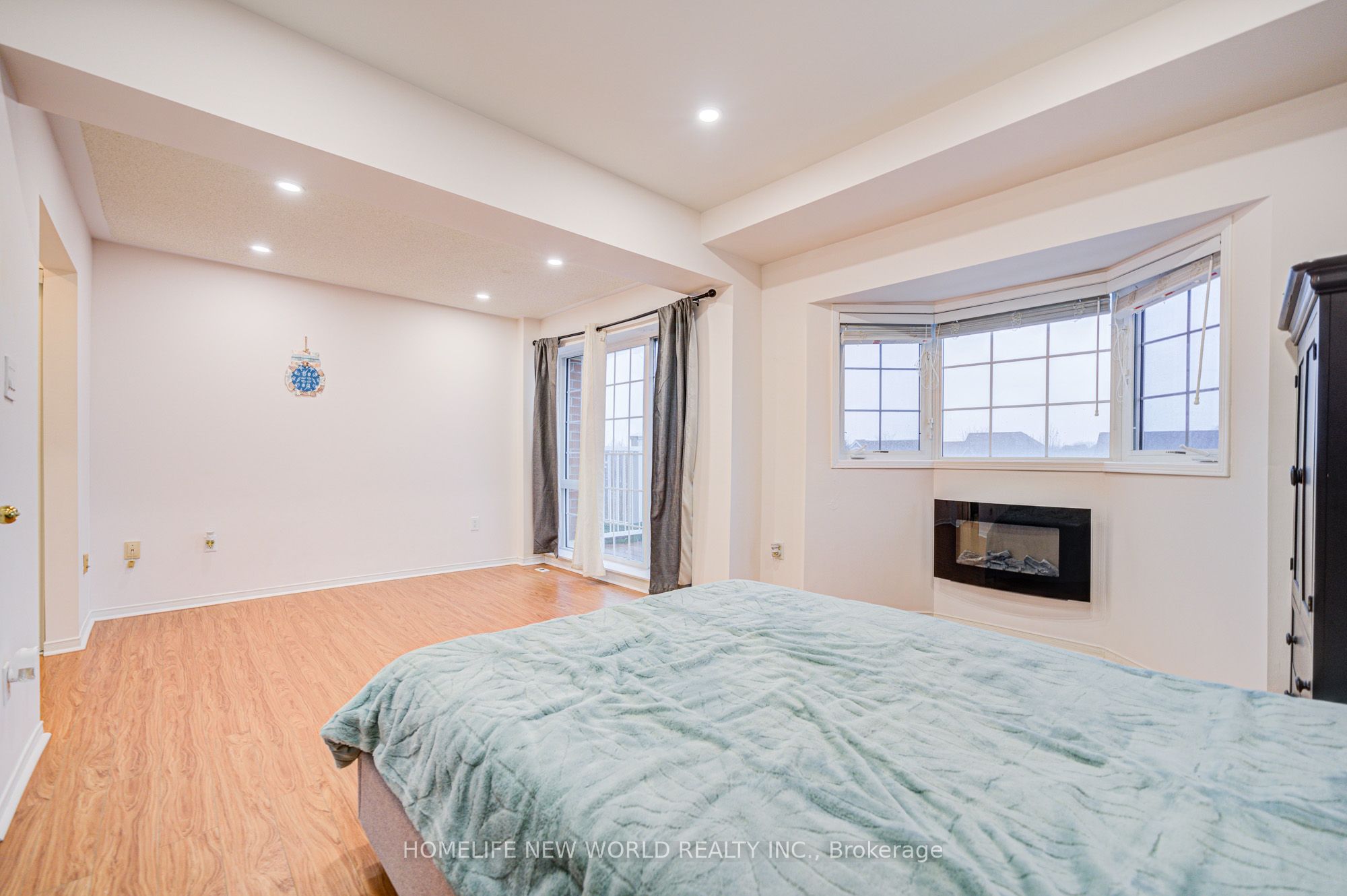 15 Cornell Meadows Avenue, #A206