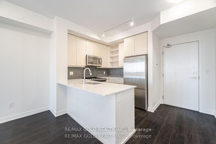 2 Bedrooms Condo at 4633 Glen Erin, Mississauga For sale