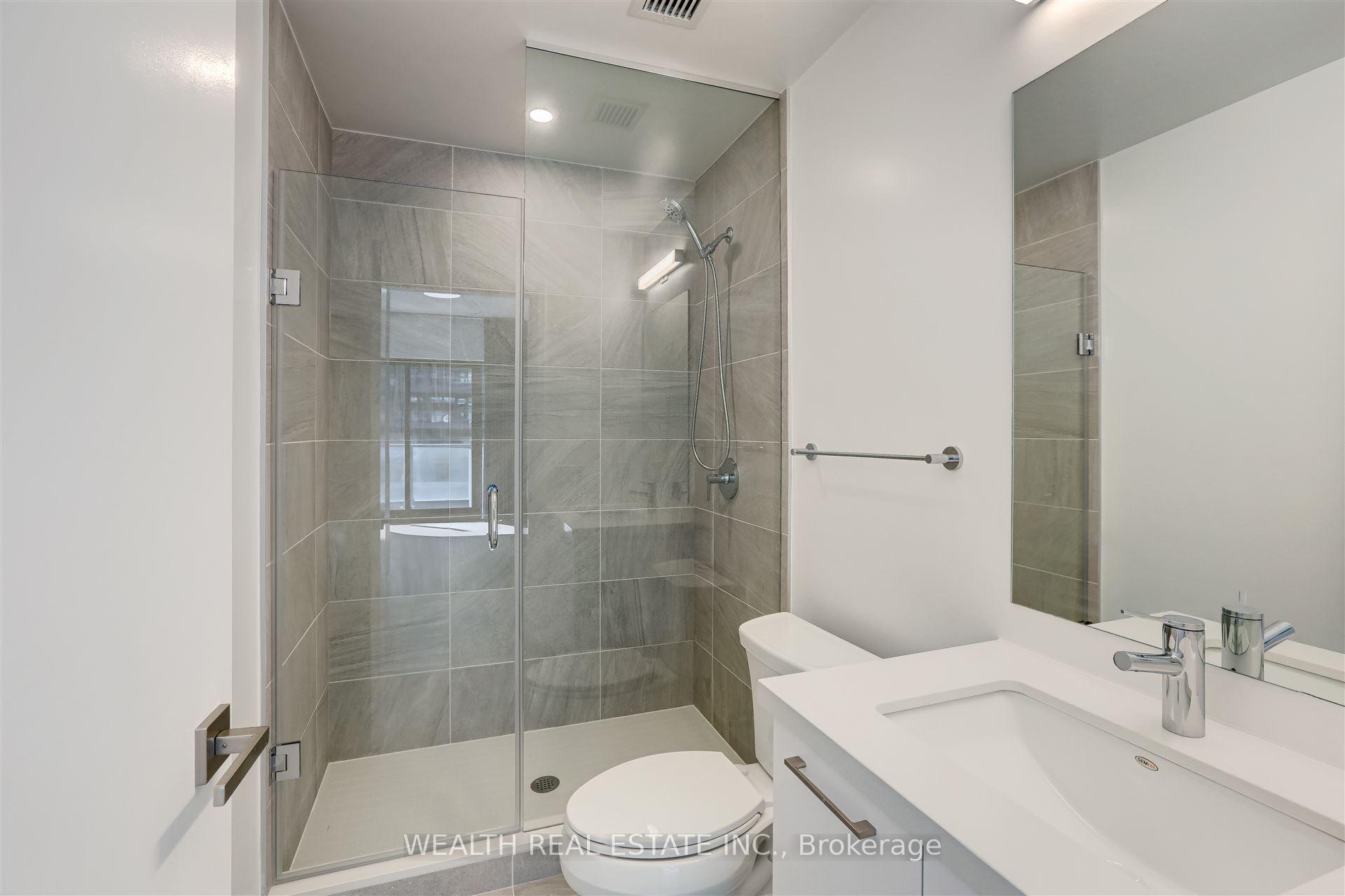 2 Bedrooms Condo at 33 Frederick Todd,  Toronto For sale