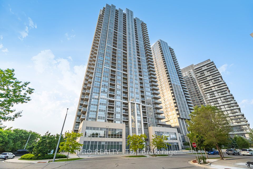275 Village Green