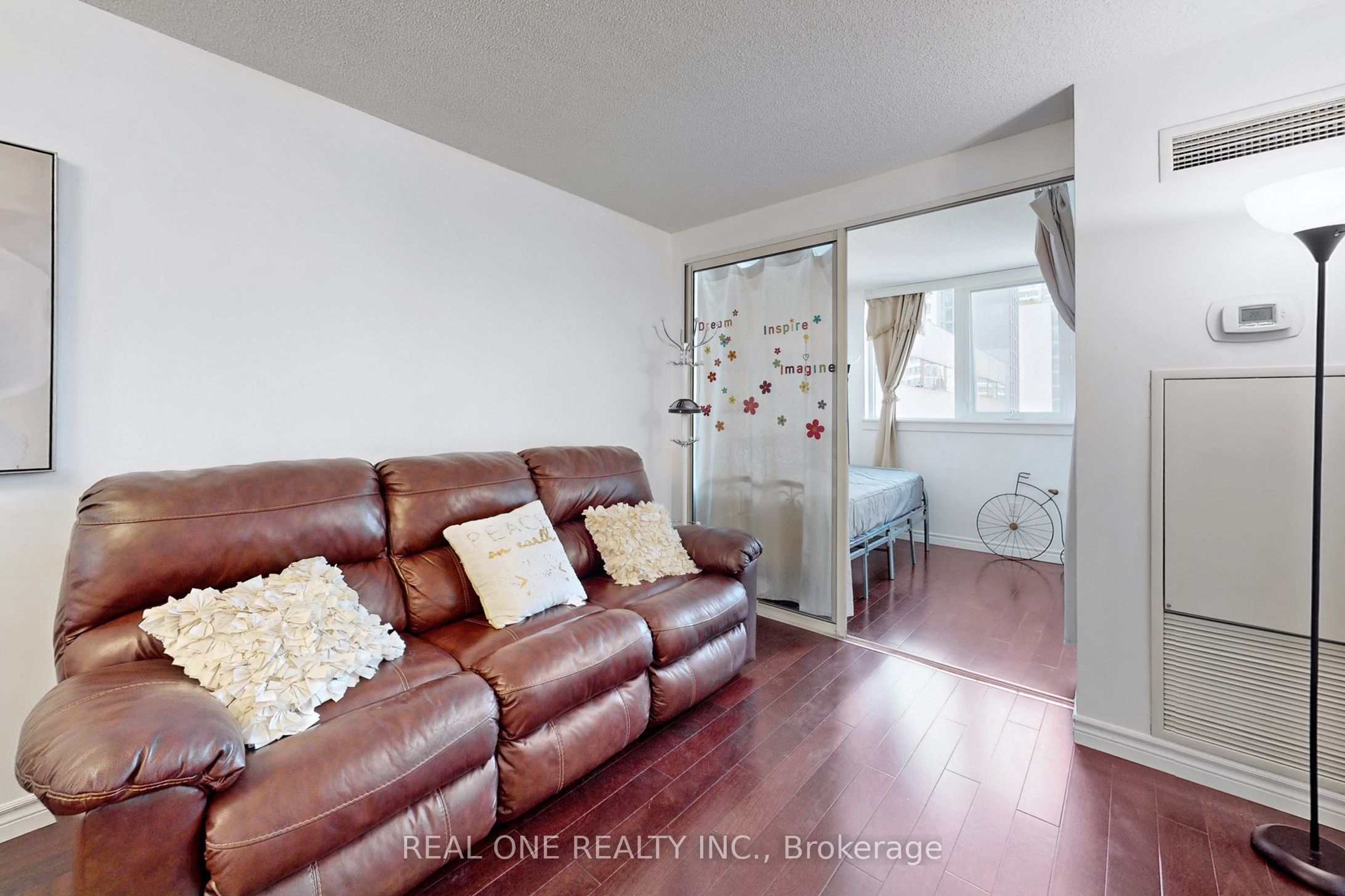 1055 Bay Street, #1816