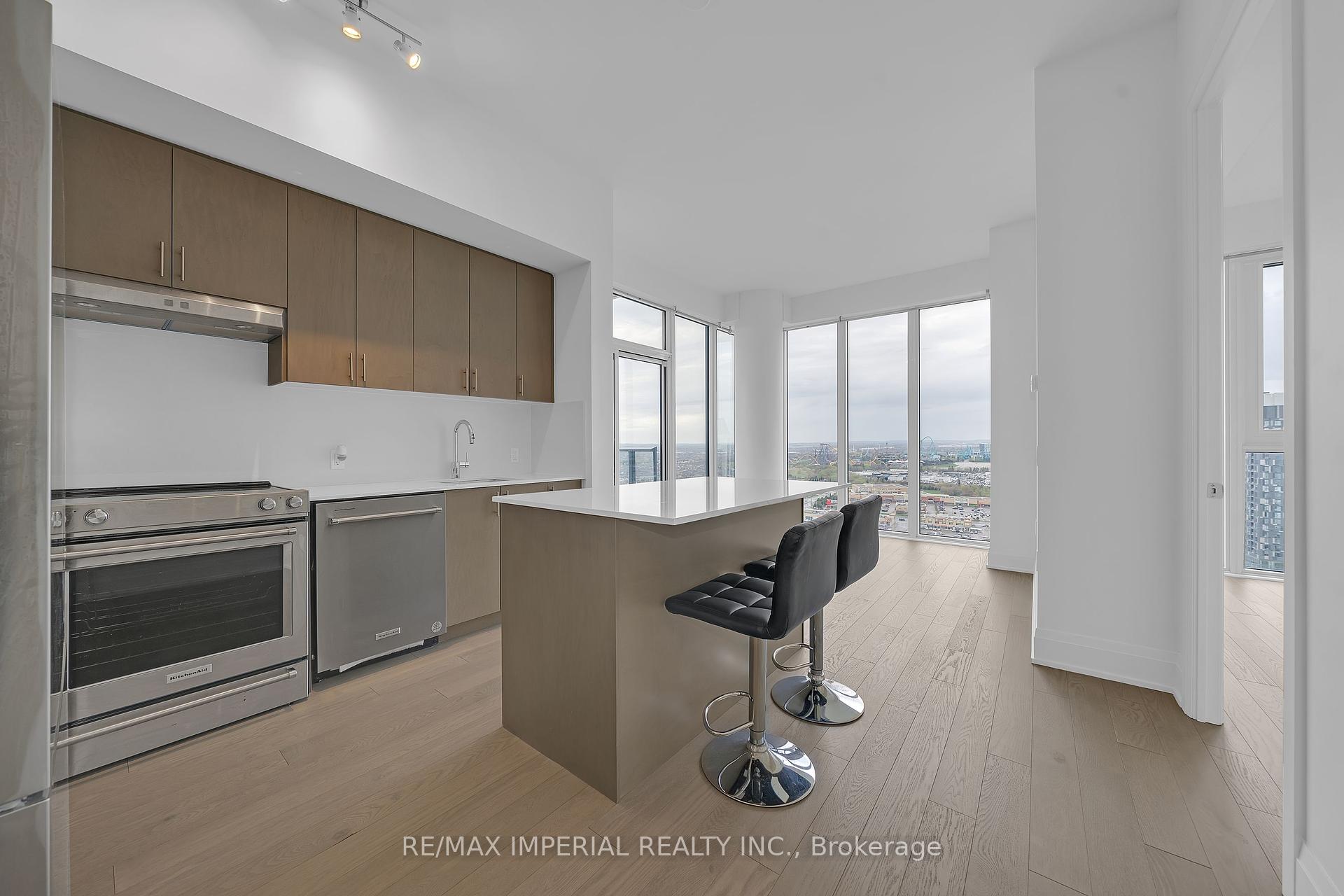 2 Bedrooms Condo at 9000 Jane,  Vaughan For sale