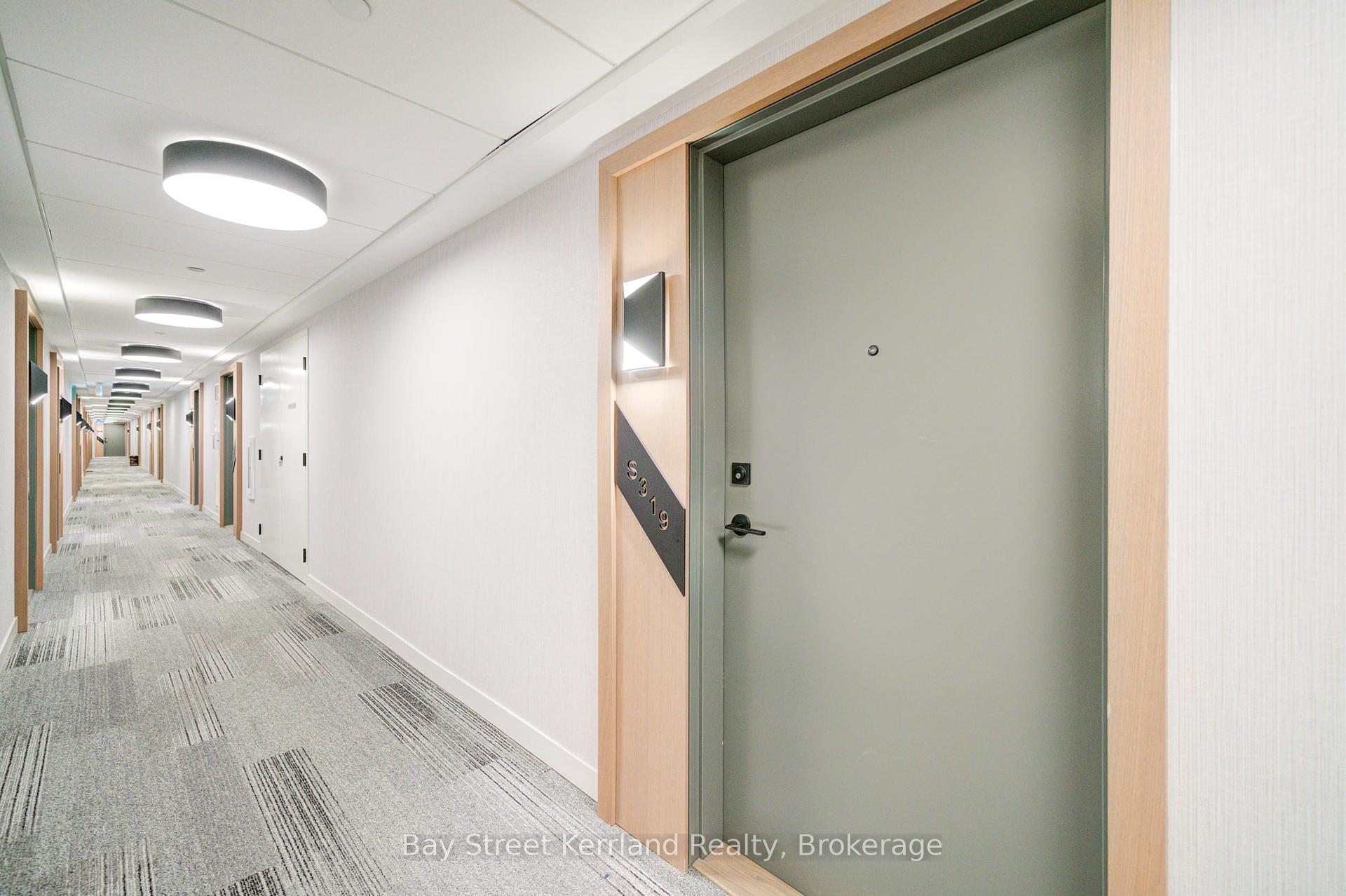 2 Bedrooms Condo at 35 Rolling Mills,  Toronto For sale