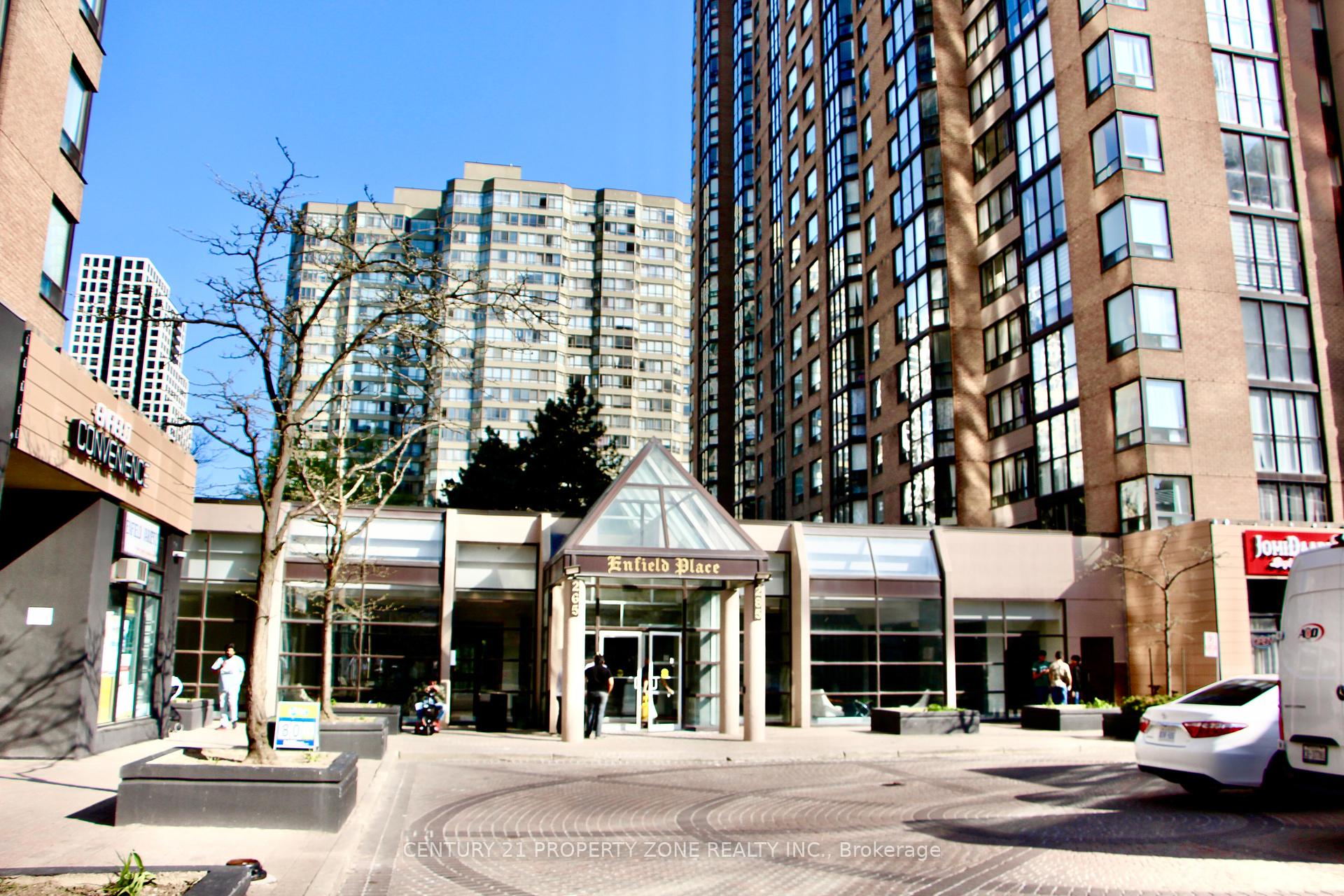 3 Bedrooms Condo at 285 Enfield, Mississauga For sale