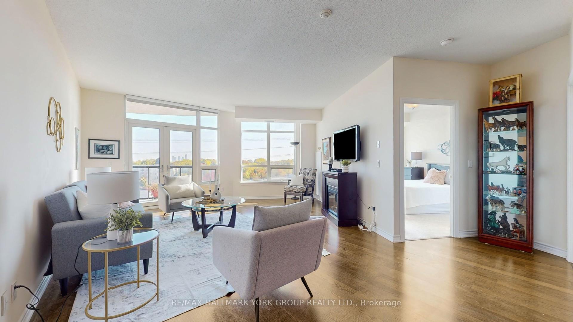 3 Bedrooms Condo at 1135 Royal York,  Toronto For sale