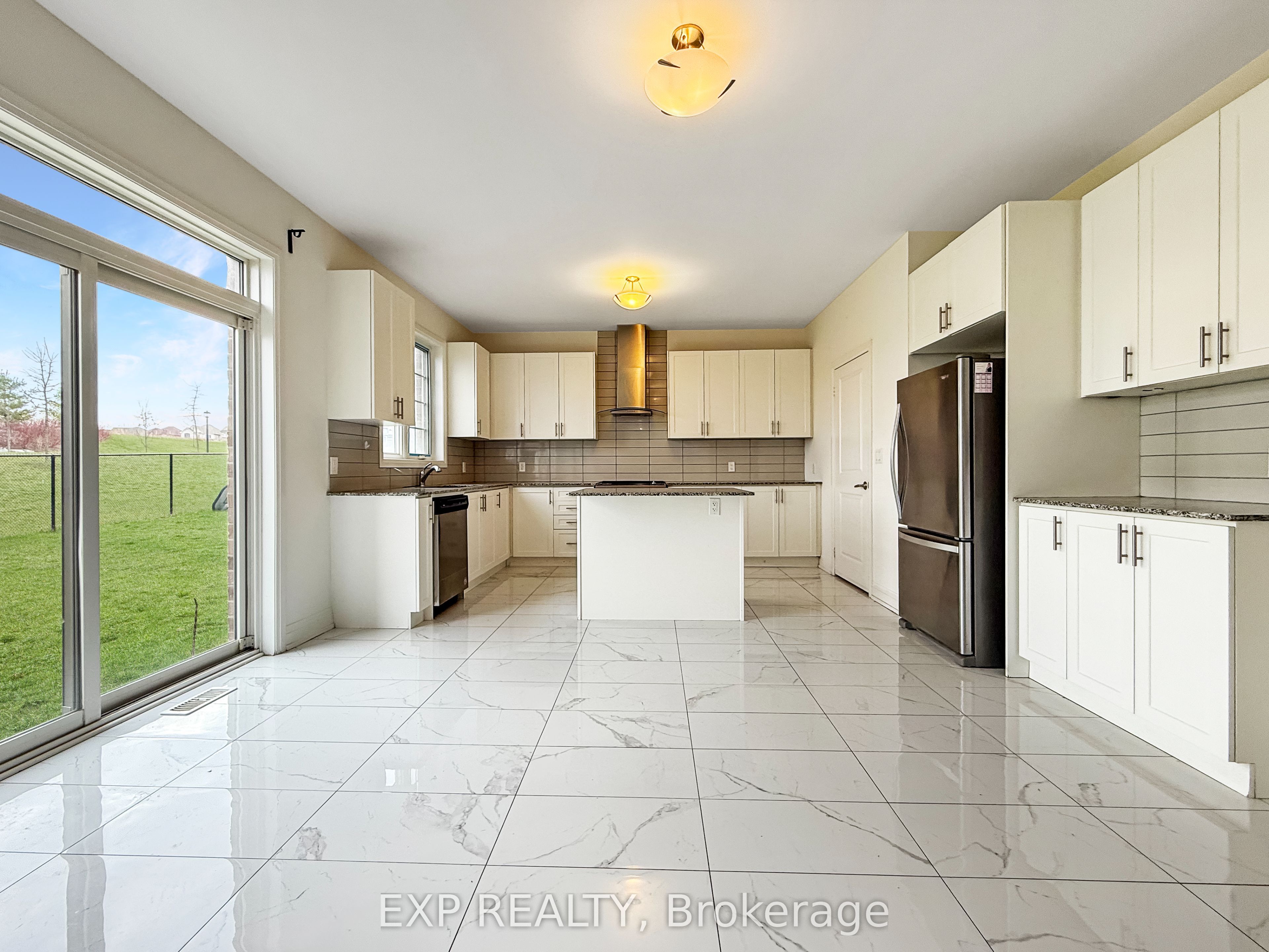 110 Frank Kelly Drive, #Upper