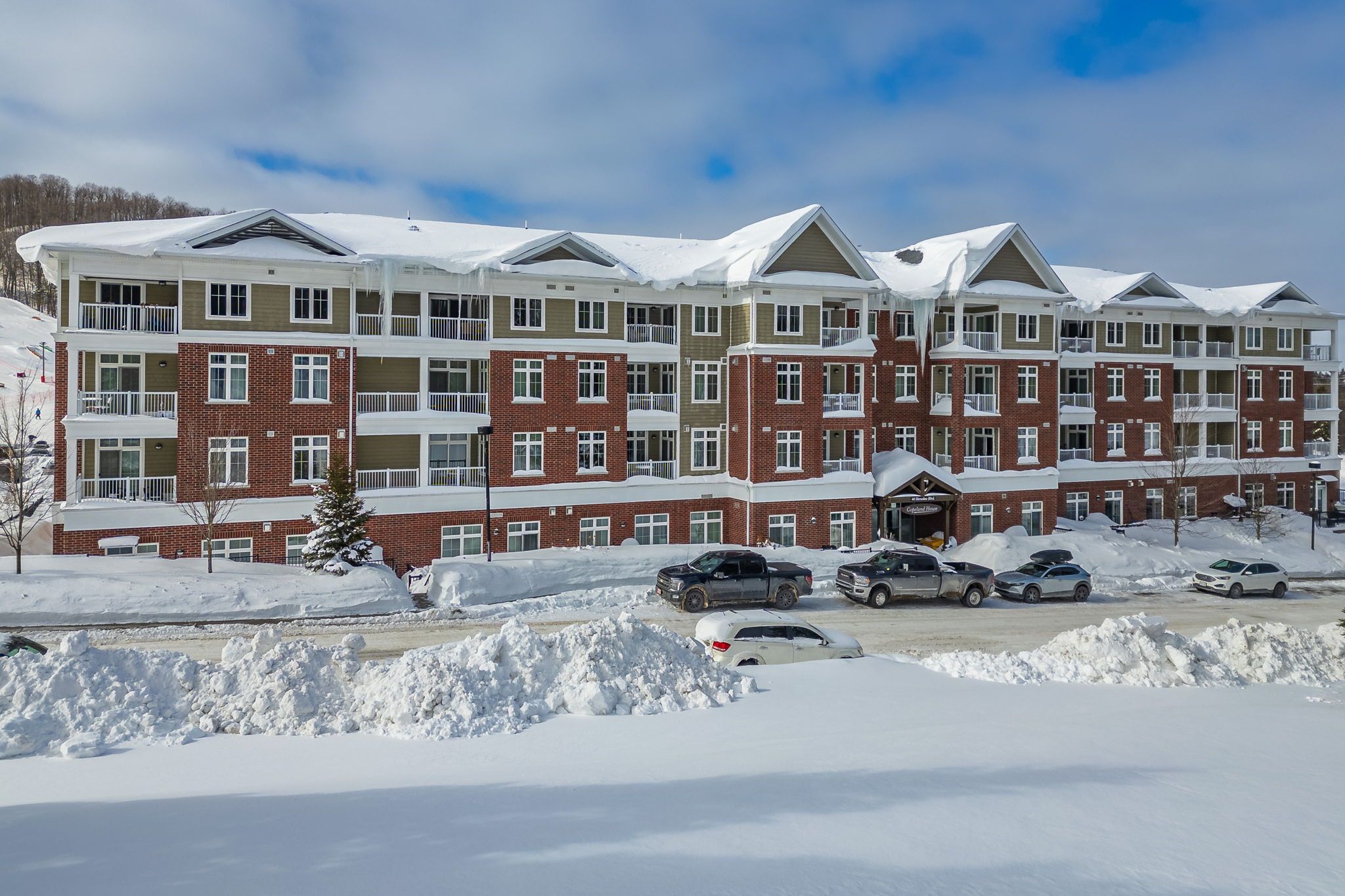 40 Horseshoe Boulevard 416