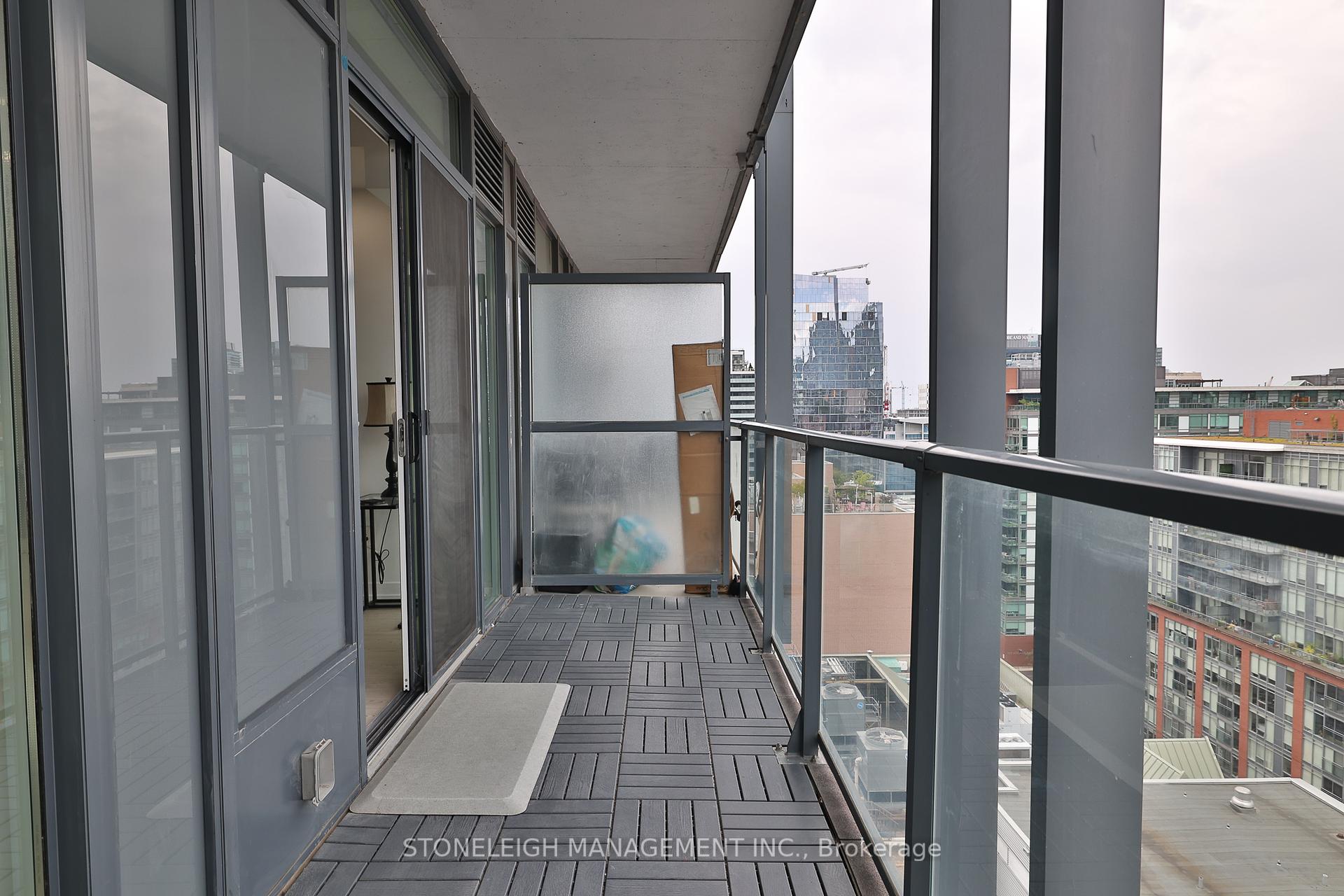 2 Bedrooms Condo at 105 George, Toronto For sale