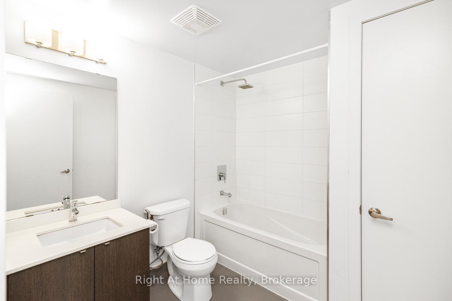 1 Bedroom Condo at 5260 Dundas, Burlington For sale