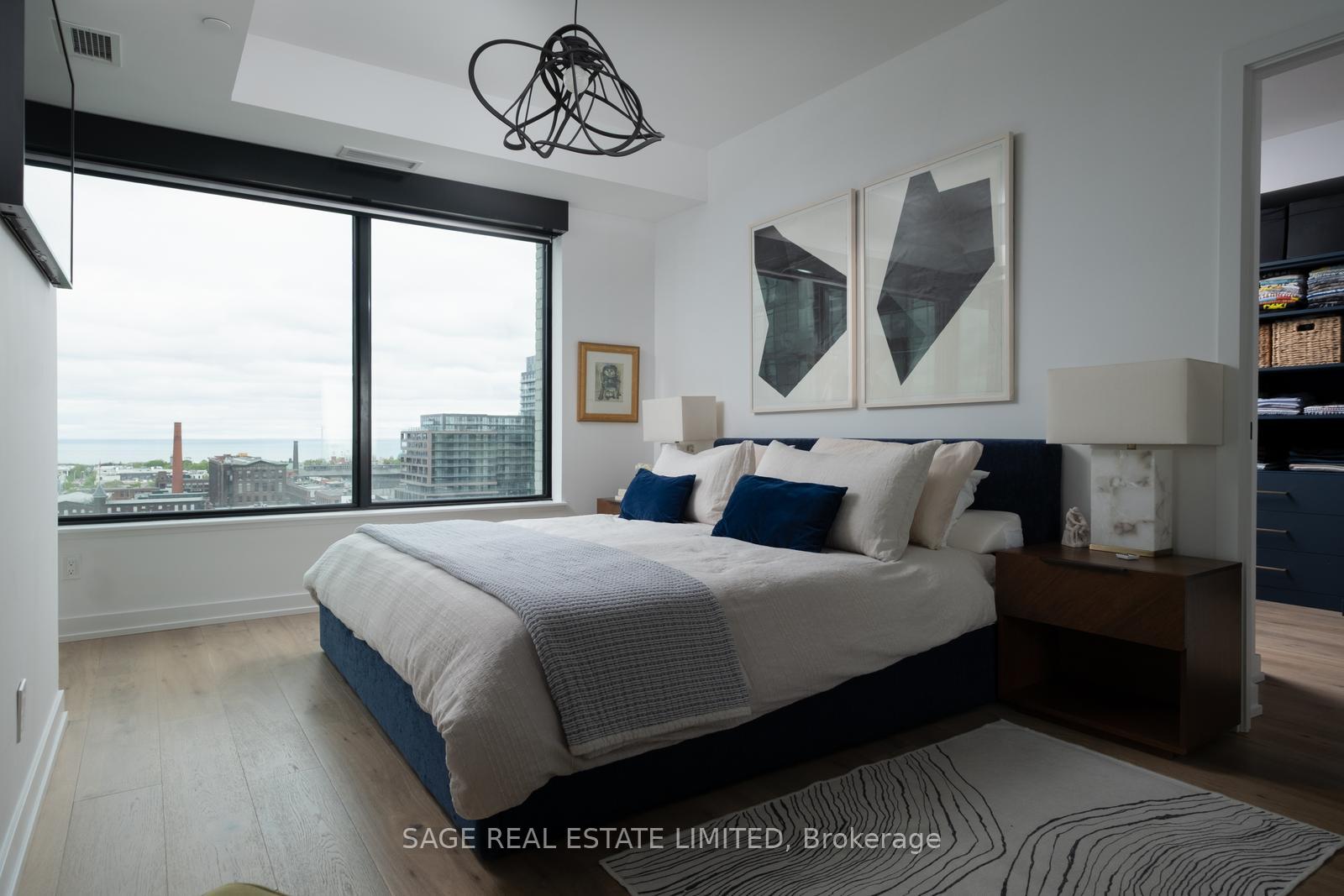3 Bedrooms Condo at 200 Sudbury, Toronto For sale
