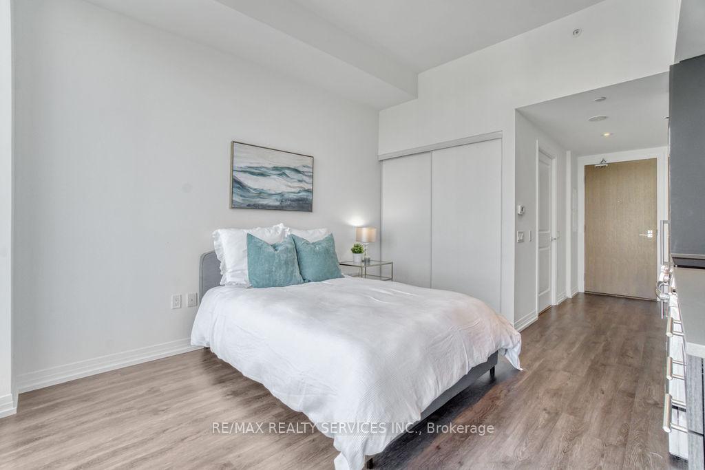 Condo at 251 Jarvis, Toronto For sale