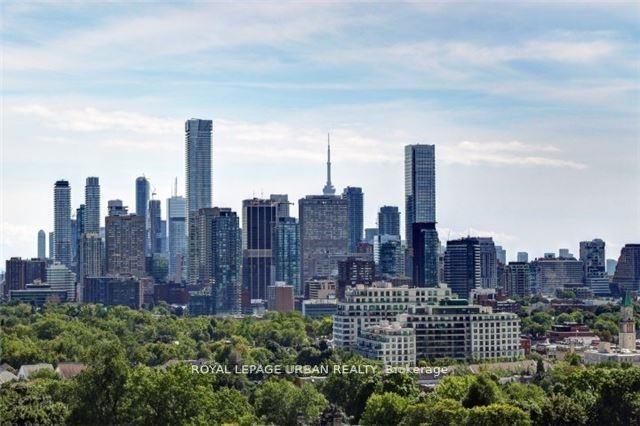 3 Bedrooms Co-op at 20 Avoca, Toronto For sale