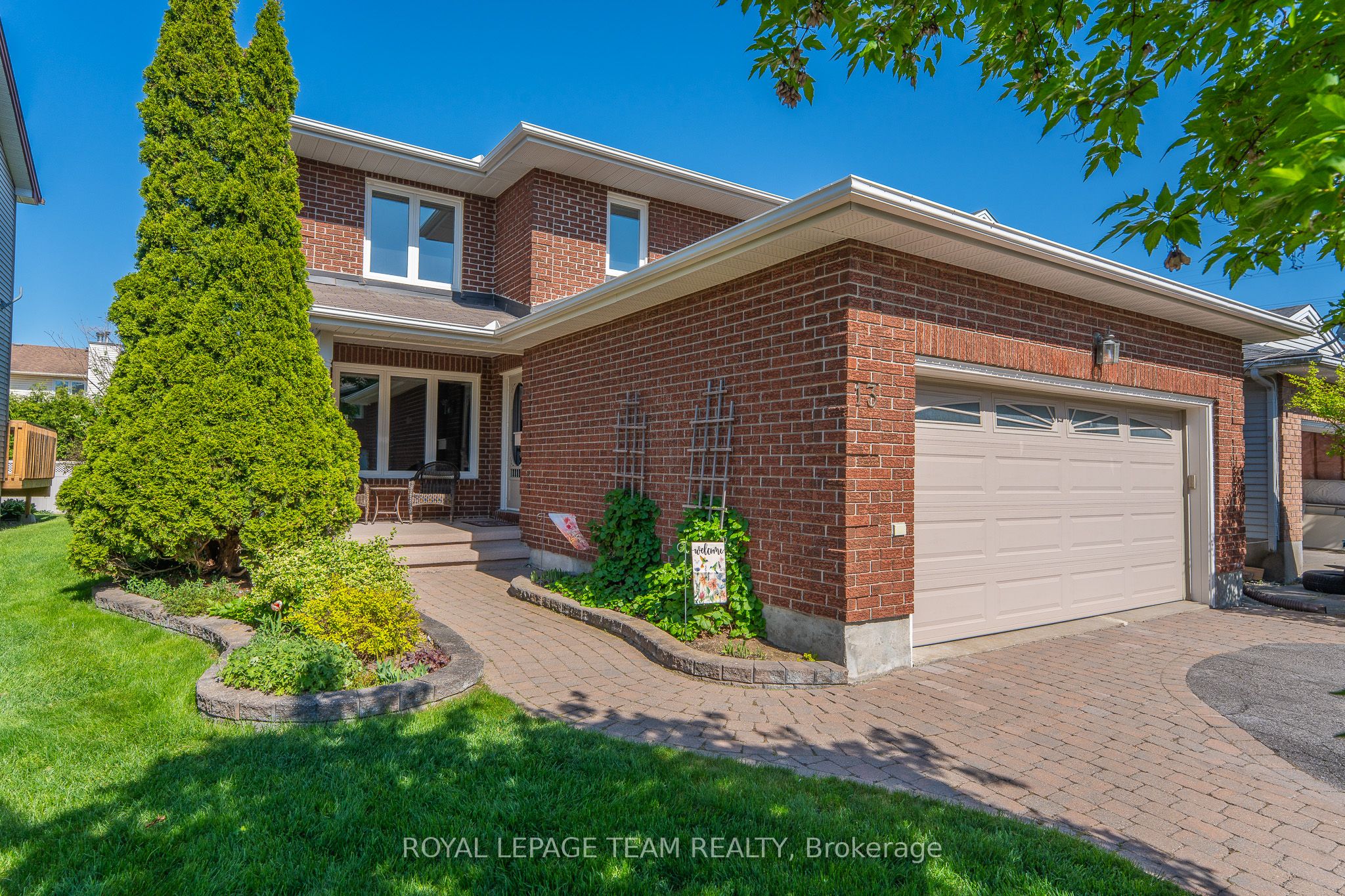 13 Saddlehorn Crescent, Kanata, ON K2M 1W9