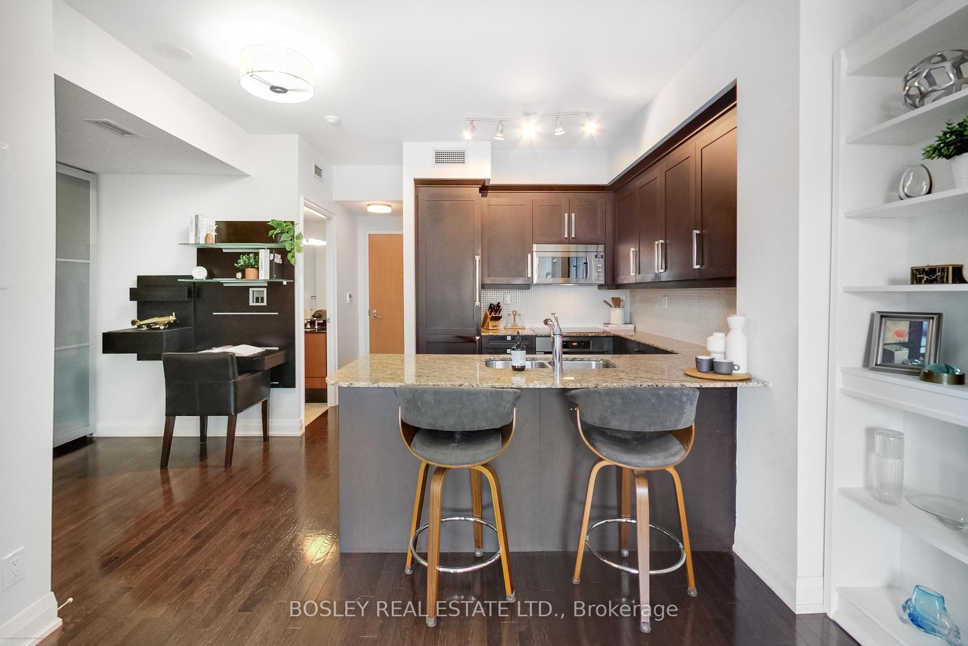 2 Bedrooms Condo at 1 Bedford, Toronto For sale