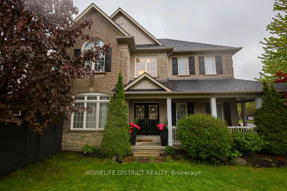 847 Greenleaf