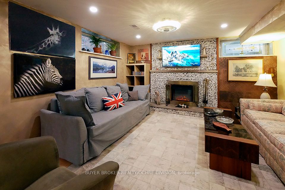 244 Rushton