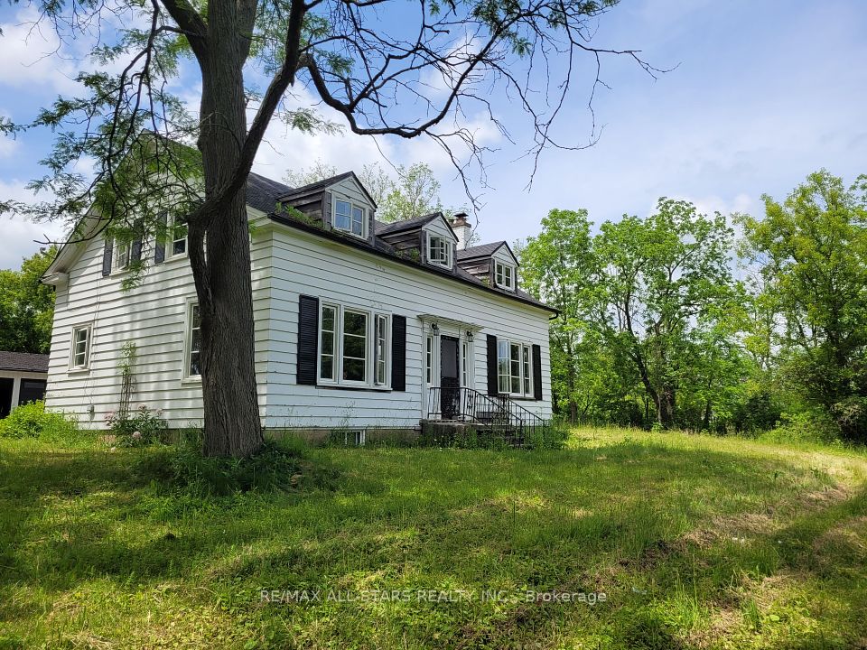 11482 McCowan