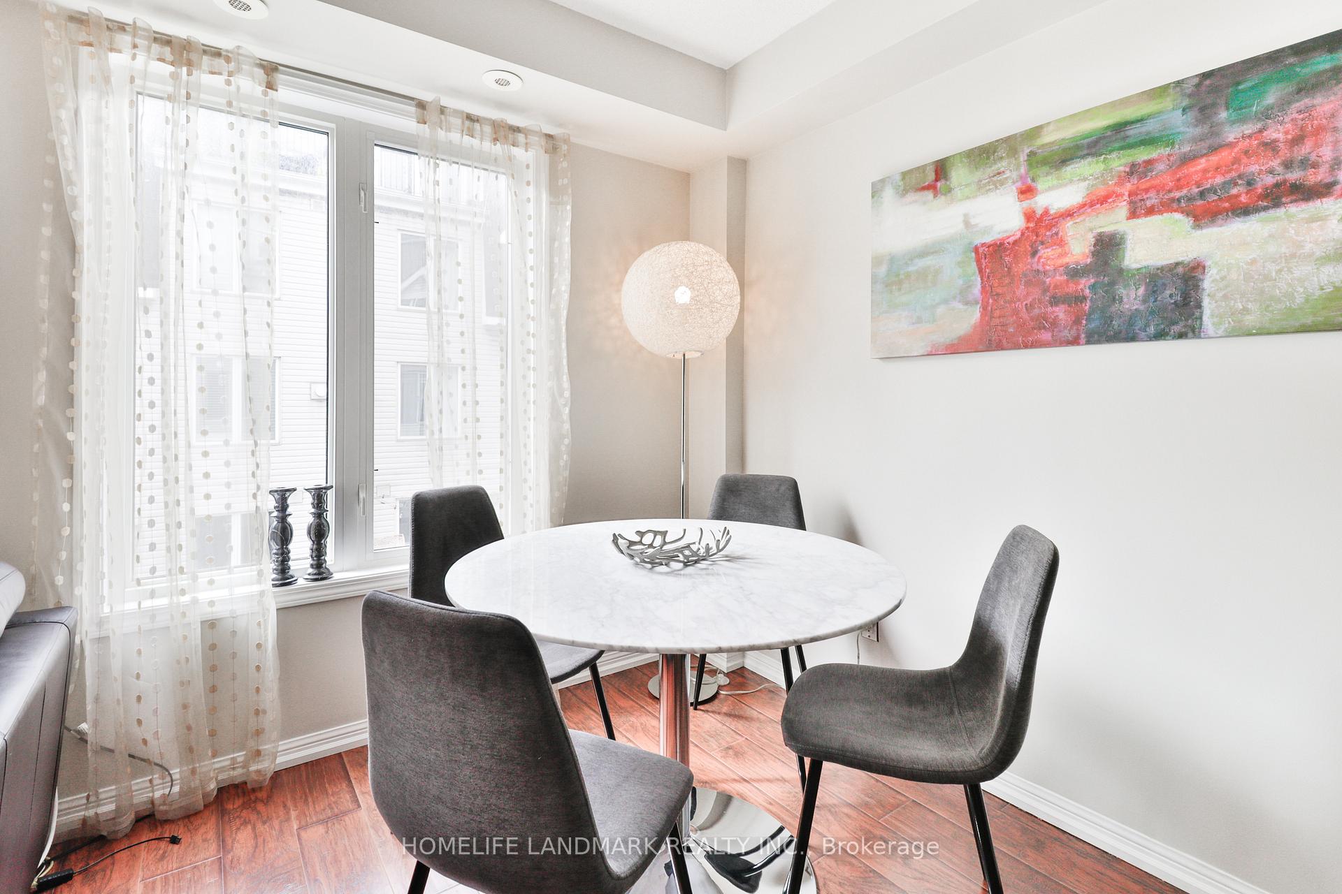3 Bedrooms Condo at 26 Laidlaw, Toronto For sale