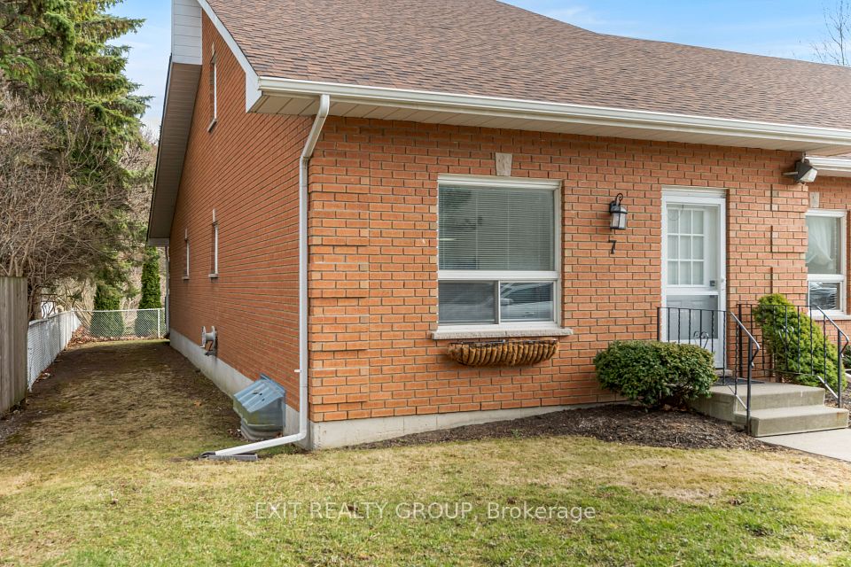 #7-45 Prince Edward Street, Brighton, ON K0K 1H0
