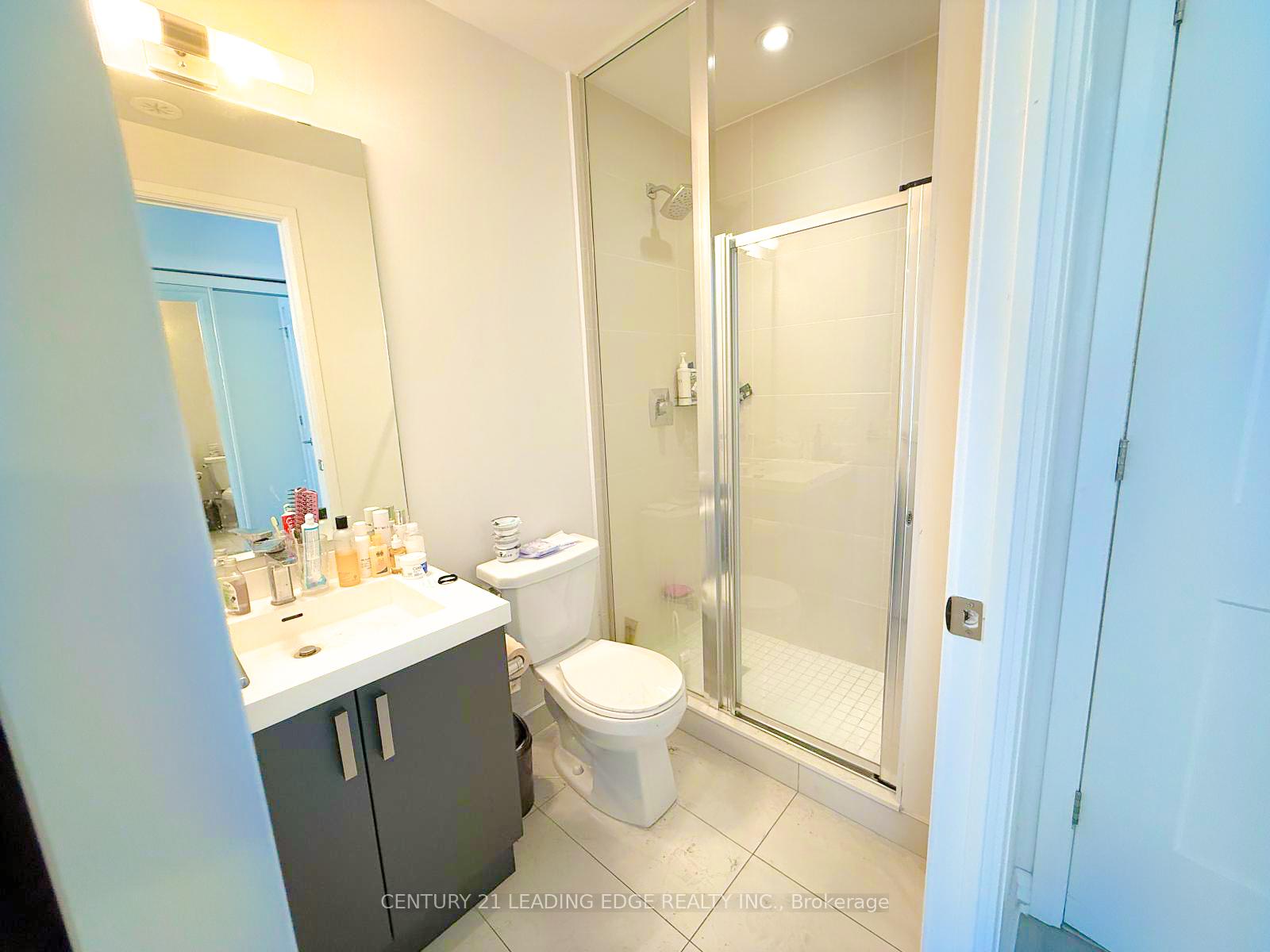 4 Bedrooms Condo at 1050 Portage,  Vaughan For sale