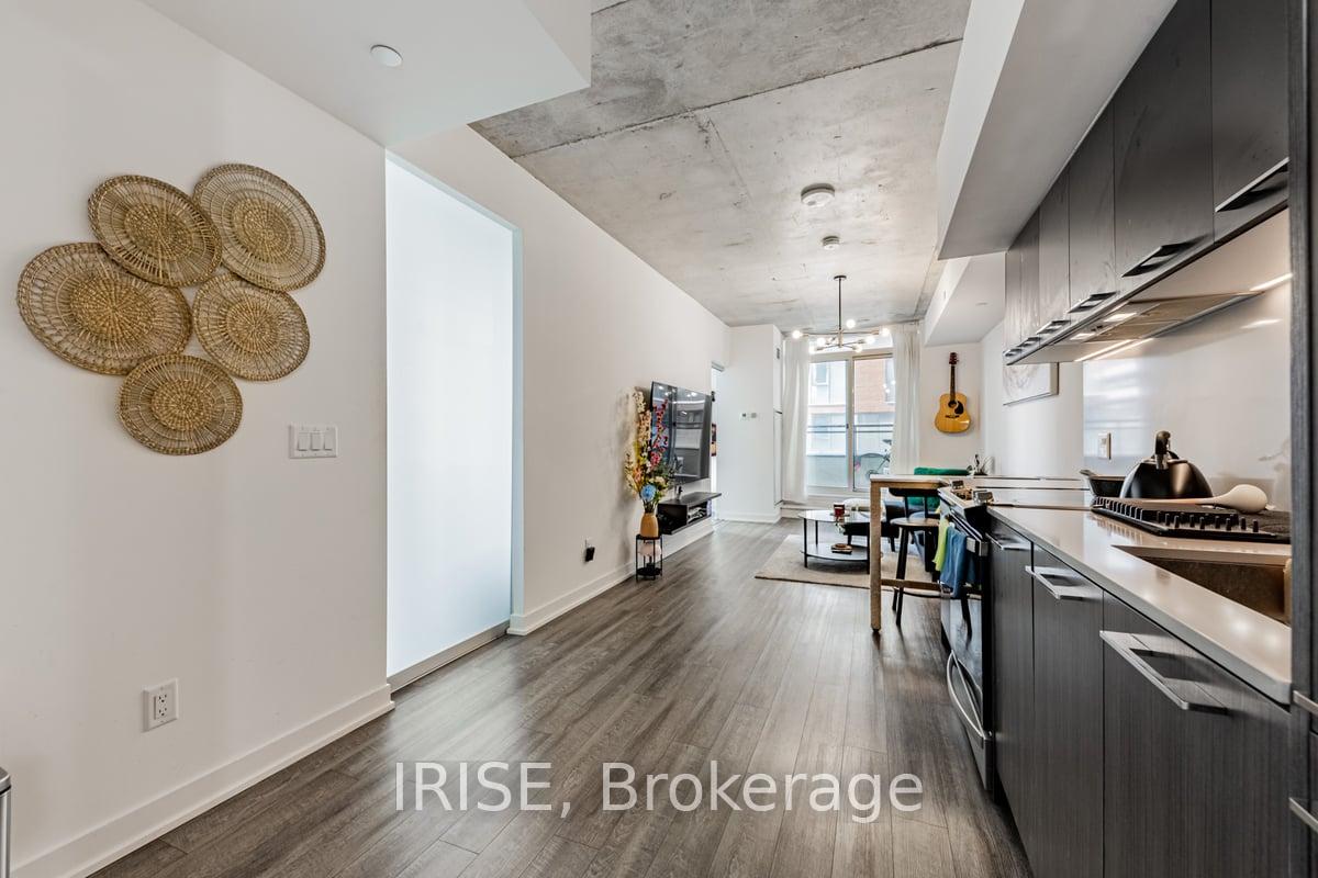 2 Bedrooms Condo at 45 Baseball, Toronto For sale