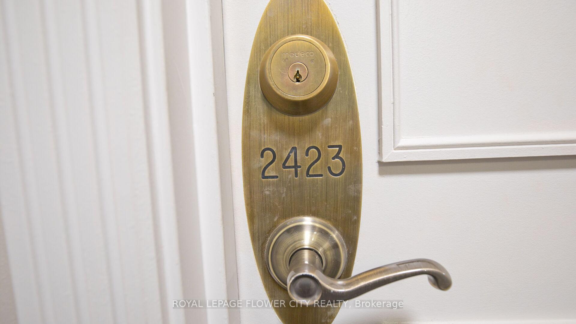 2 Bedrooms Condo at 700 Humberwood, Toronto For sale