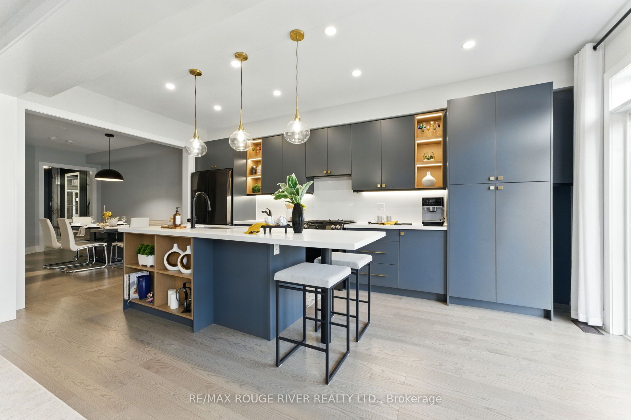 7 Caviglia Lane