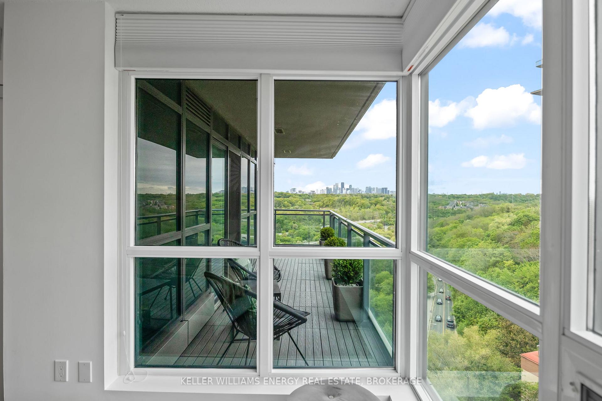 2 Bedrooms Condo at 1048 Broadview, Toronto For sale