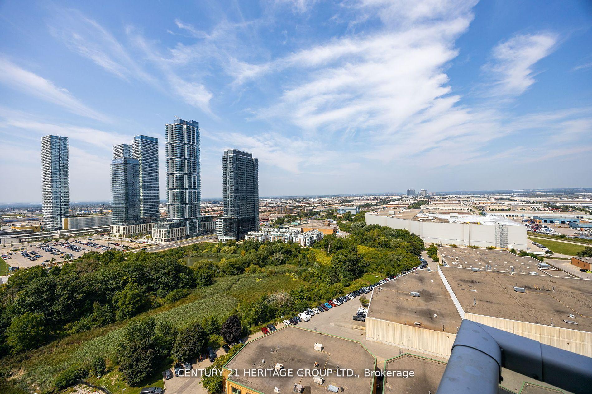 2 Bedrooms Condo at 2916 Highway 7, Vaughan For sale