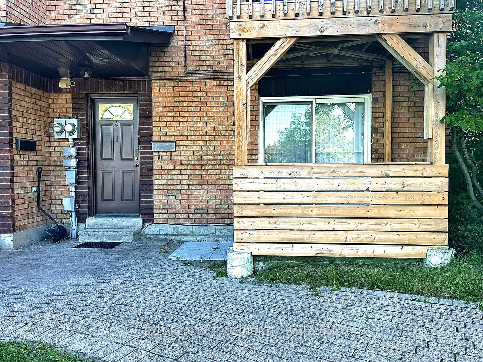 #1 - 30 Loggers Run, Barrie, ON L4N 6W2