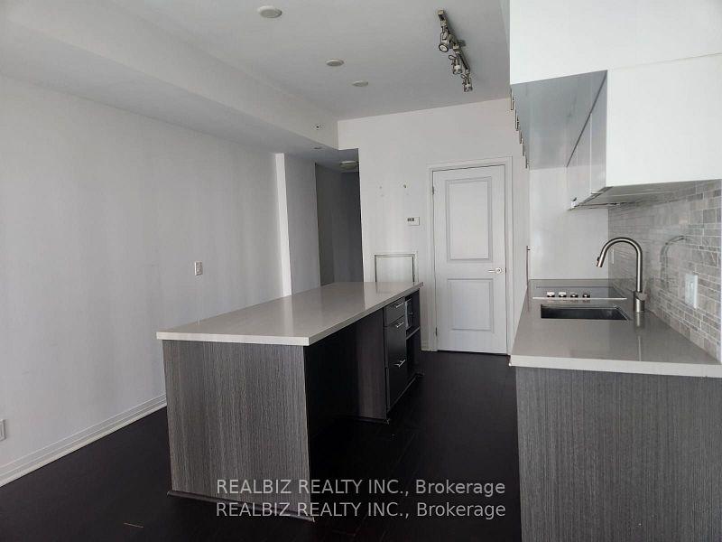 Condo at 8 Mercer, Toronto For sale