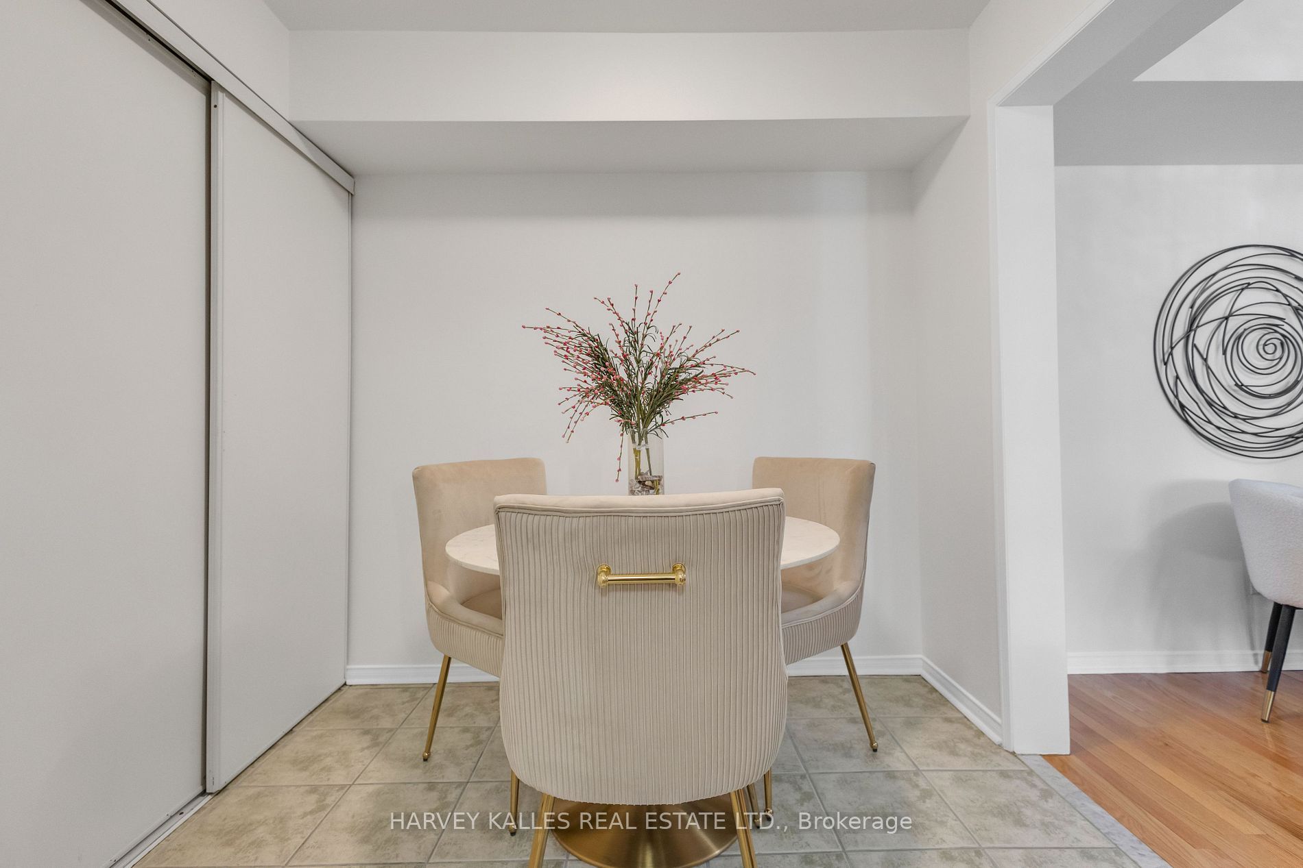 66 Sidney Belsey Crescent 201