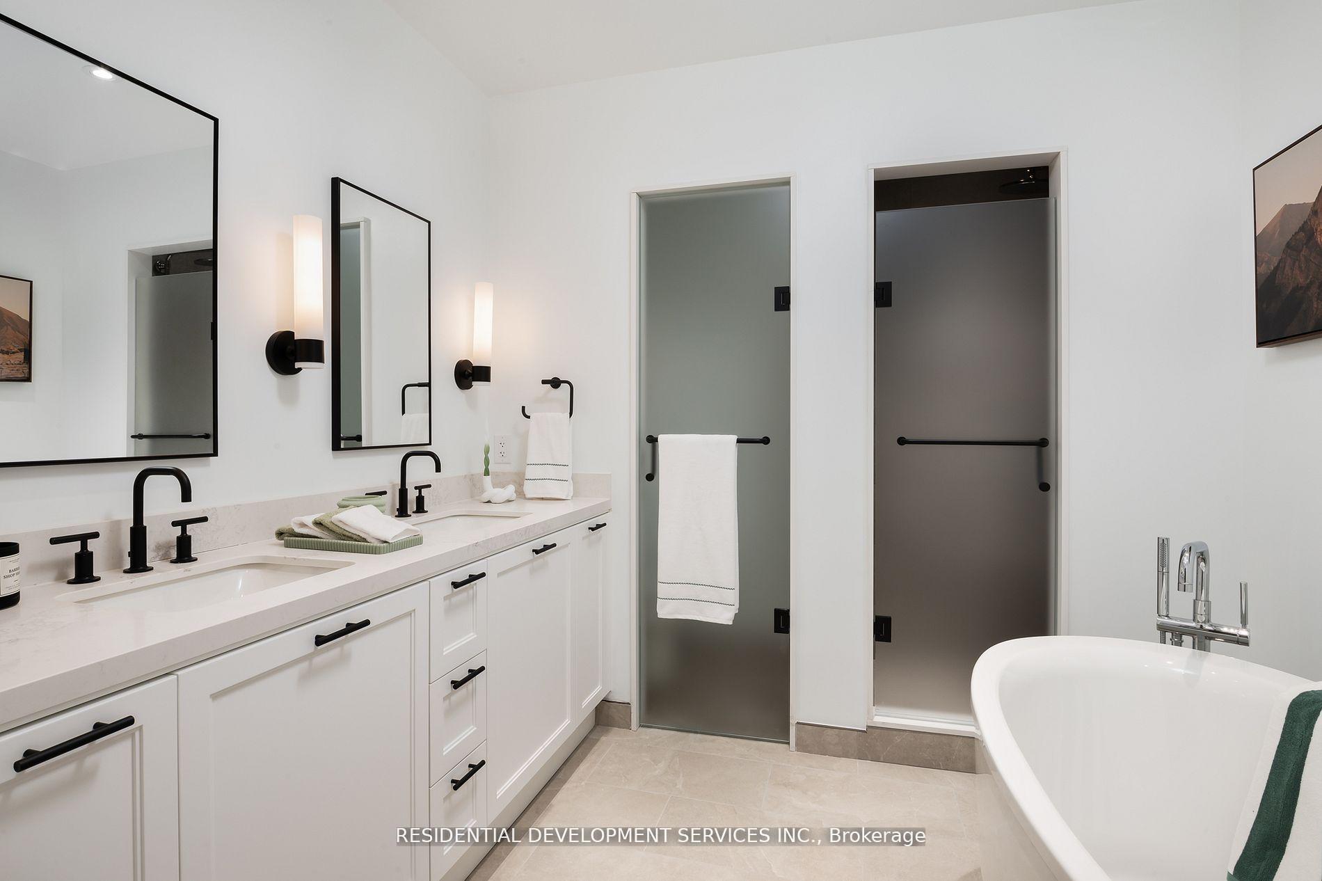 4 Bedrooms Condo at 1 Strathgowan, Toronto For sale