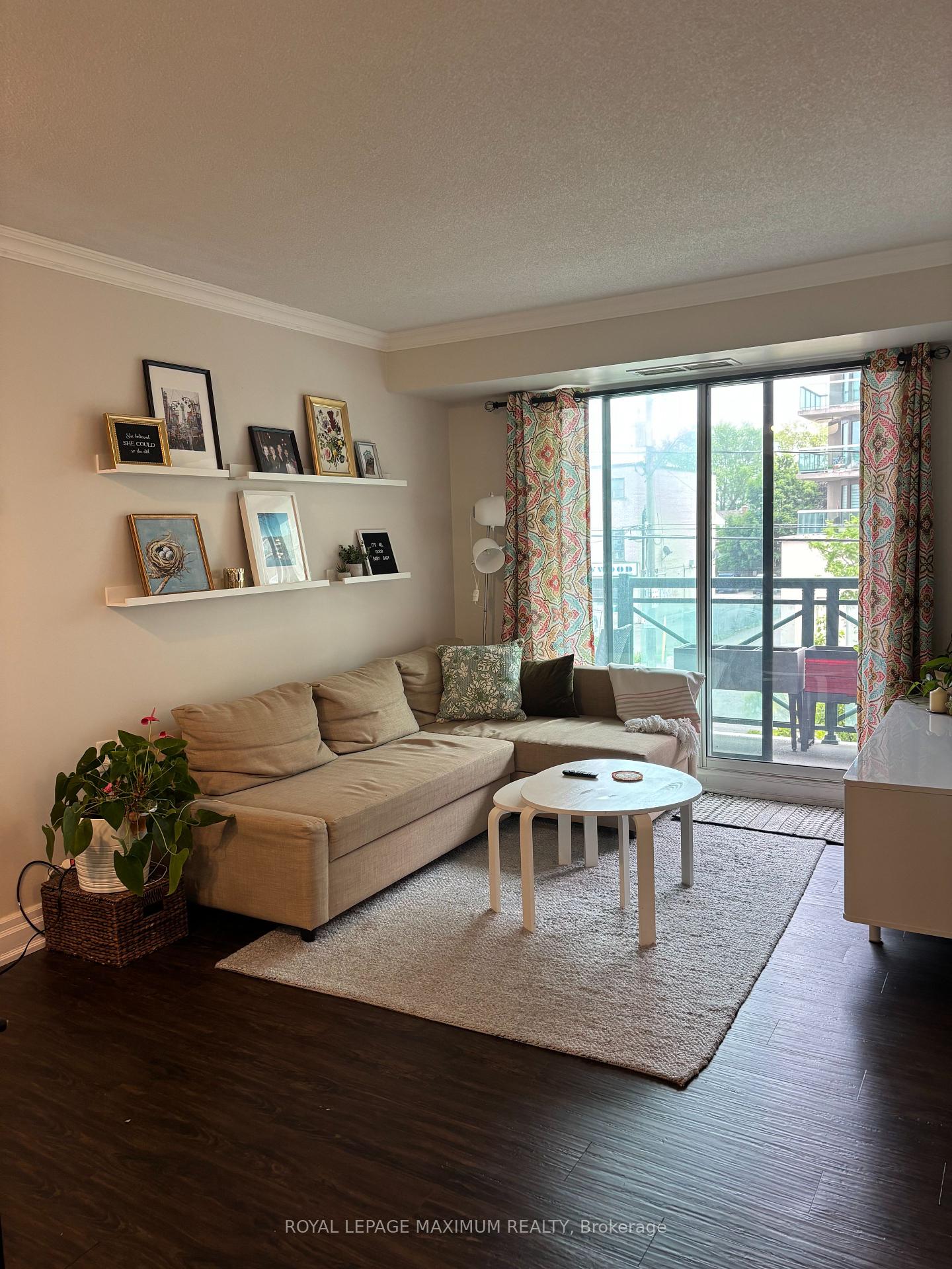 2 Bedrooms Condo at 920 Sheppard, Toronto For sale