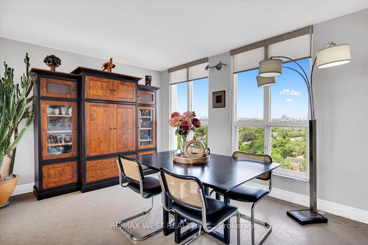 2 Bedrooms Condo at 2285 Lake Shore, Toronto For sale