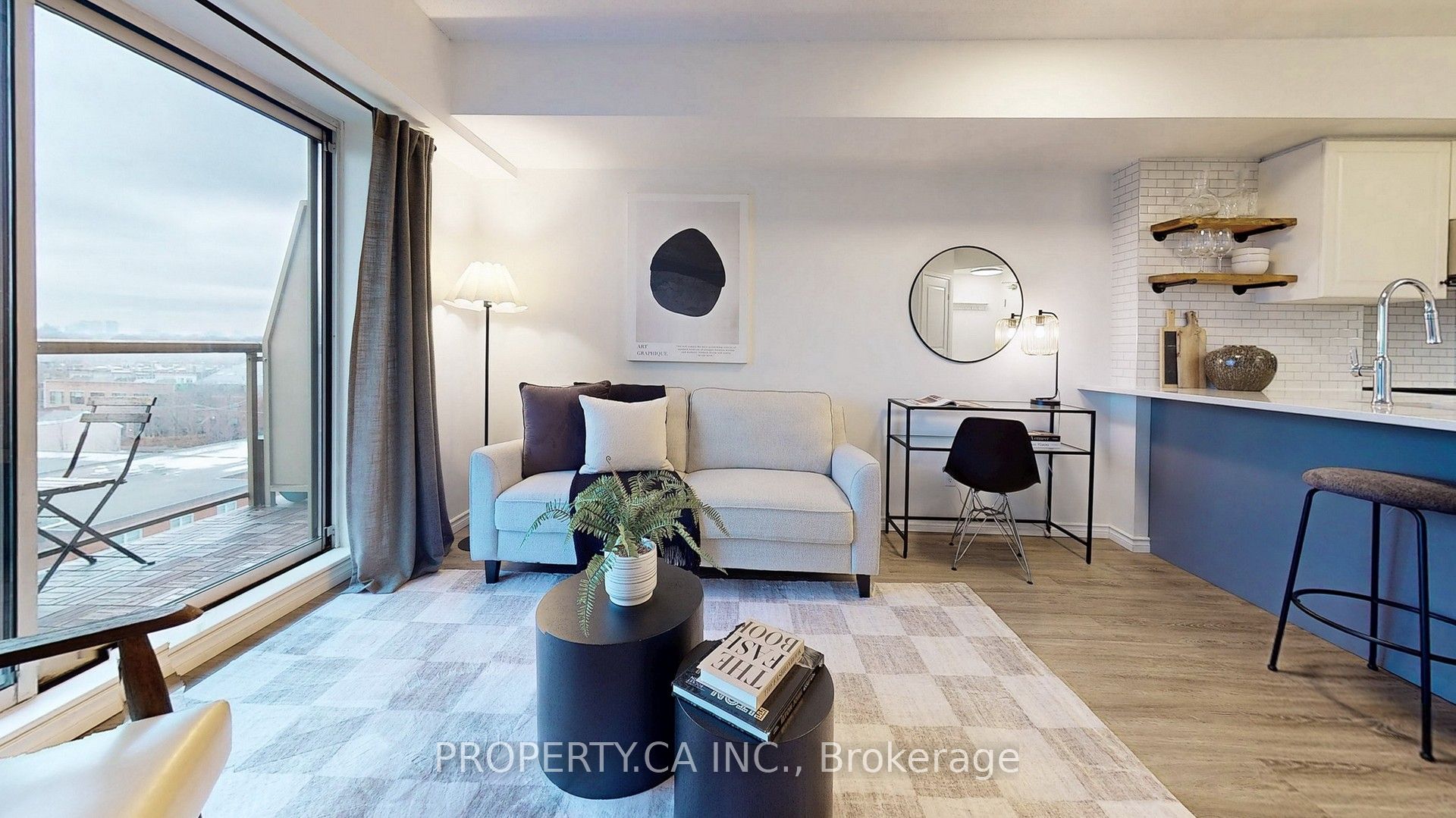 140 Bathurst Street, #Ph02