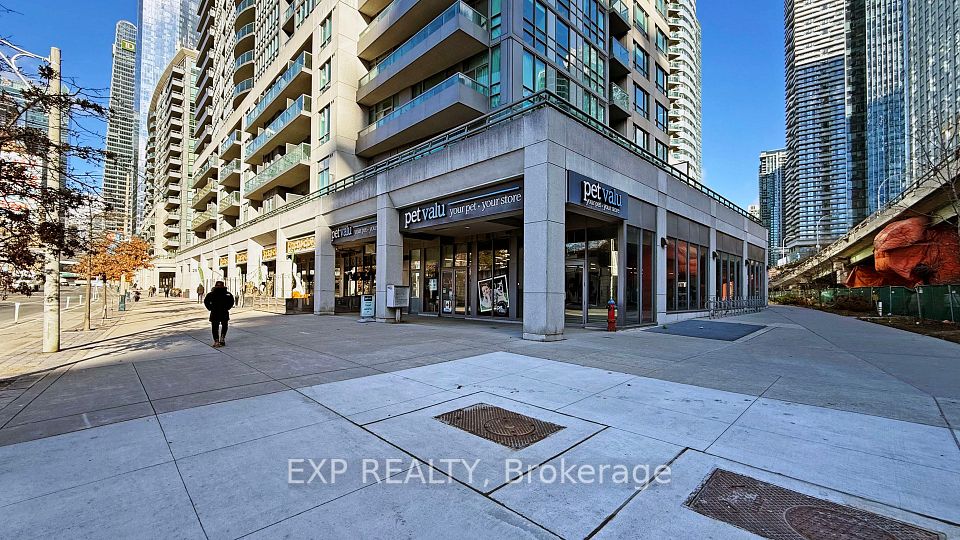 25 Lower Simcoe