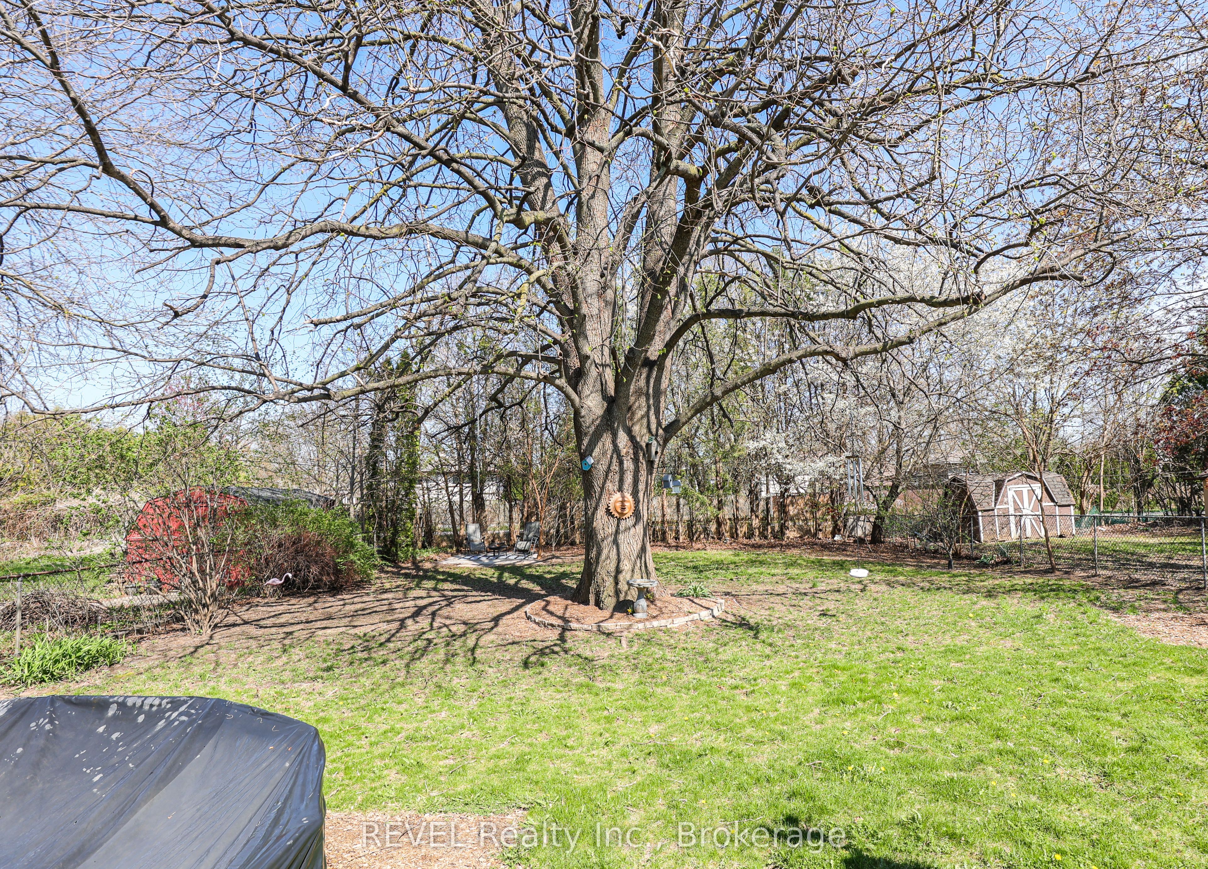 21 Foxglove Avenue