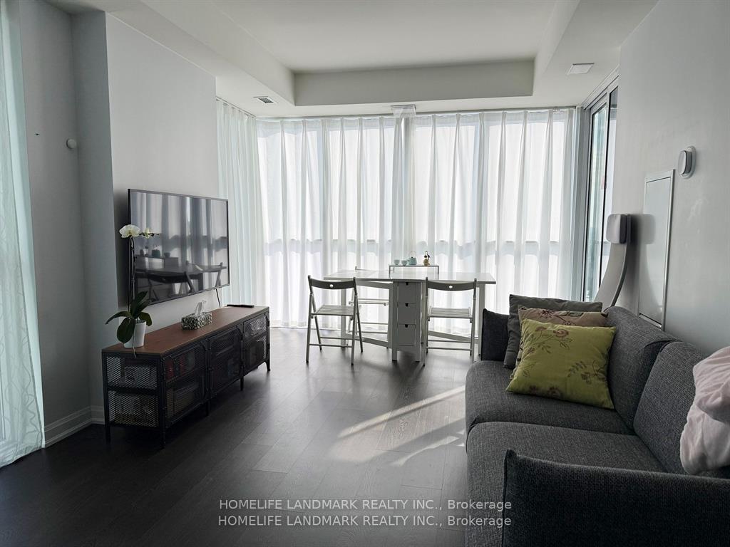 3 Bedrooms Condo at 11 Bogert, Toronto For sale