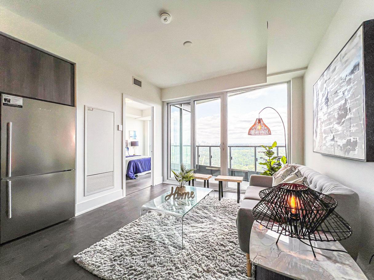 3 Bedrooms Condo at 585 Bloor, Toronto For sale