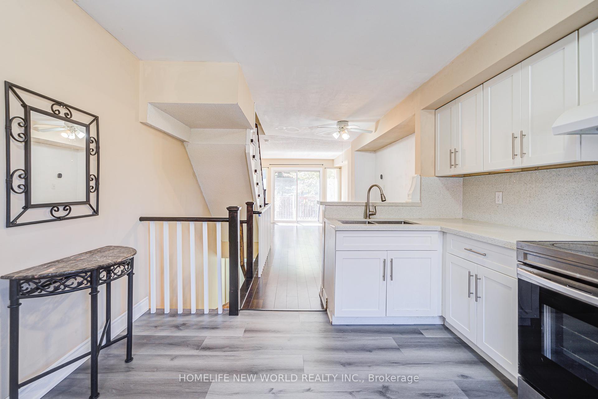 3 Bedrooms Condo at 3895 Doug Leavens, Mississauga For sale