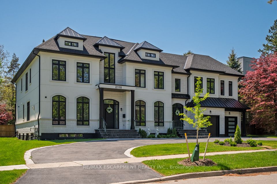 2110 Stonehouse